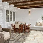 Resort Hydra