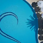 Hydra Resort