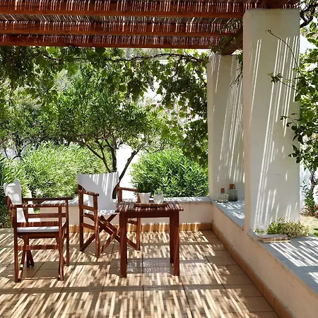 Resort Hydra