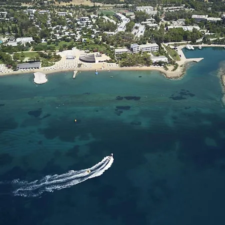 Resort Hydra 5*