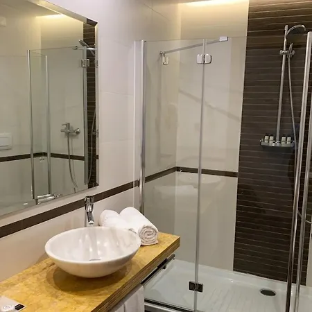 Hydra Feriested Thermisía