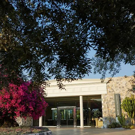 Hydra Resort