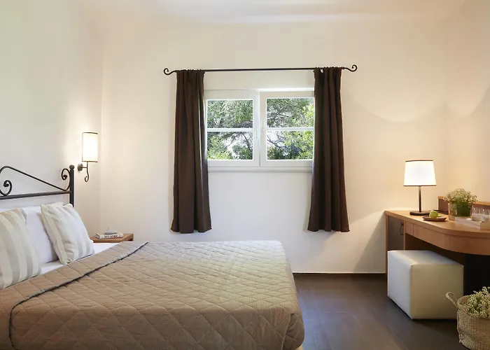 Hydra Resort